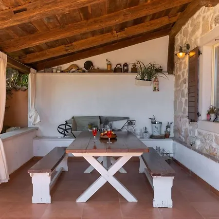 Villa Petra *