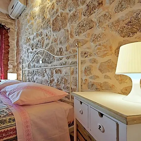 Petra Villa