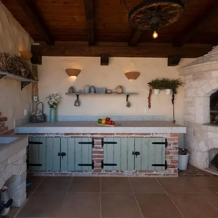 Petra Villa